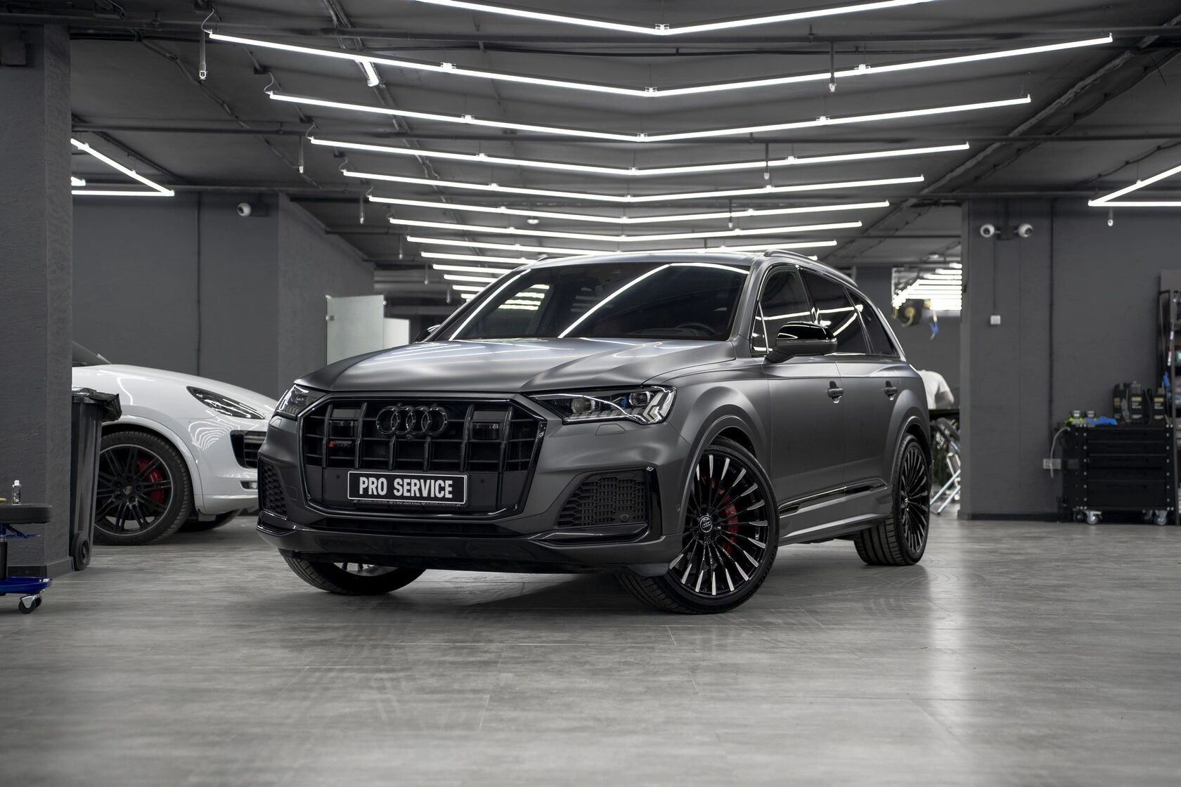Audi SQ7 — защитная плёнка, фото 1