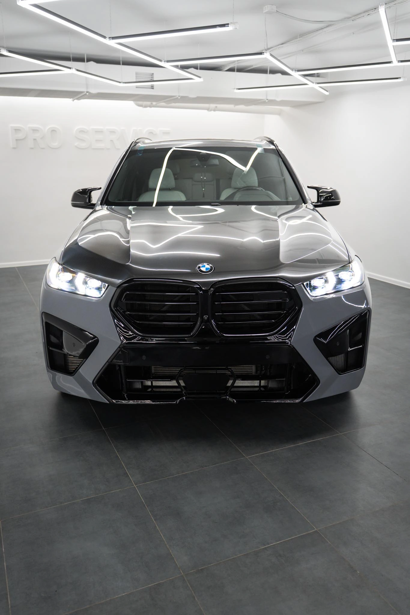 BMW X5 — синий кузов в серой плёнке: фото работы PRO Service — 5