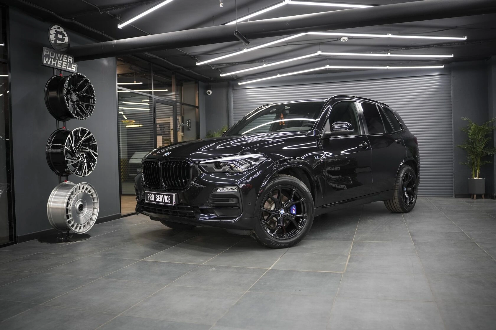 BMW X5 — обновление отделки салона: фото работы PRO Service — 1