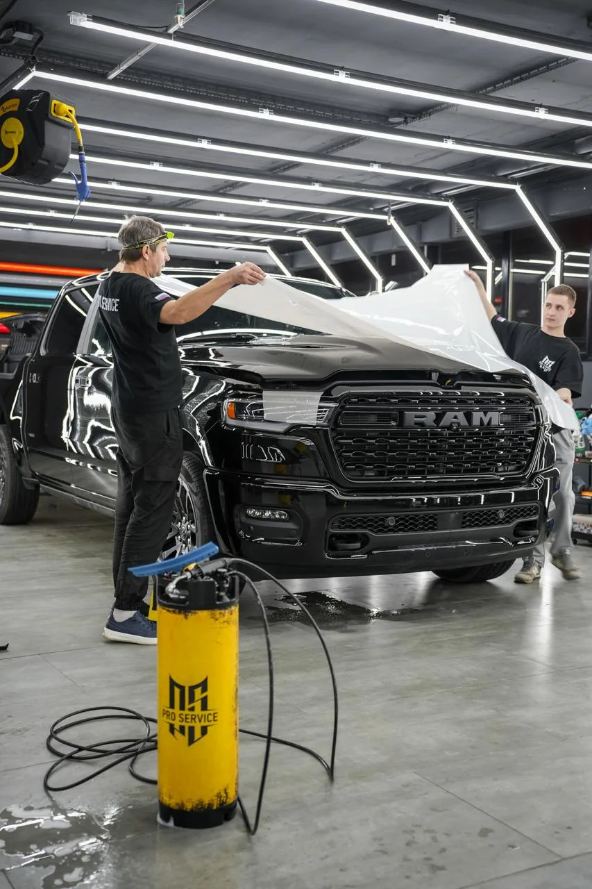 Dodge Ram — антигравийная защита: фото работы PRO Service — 3