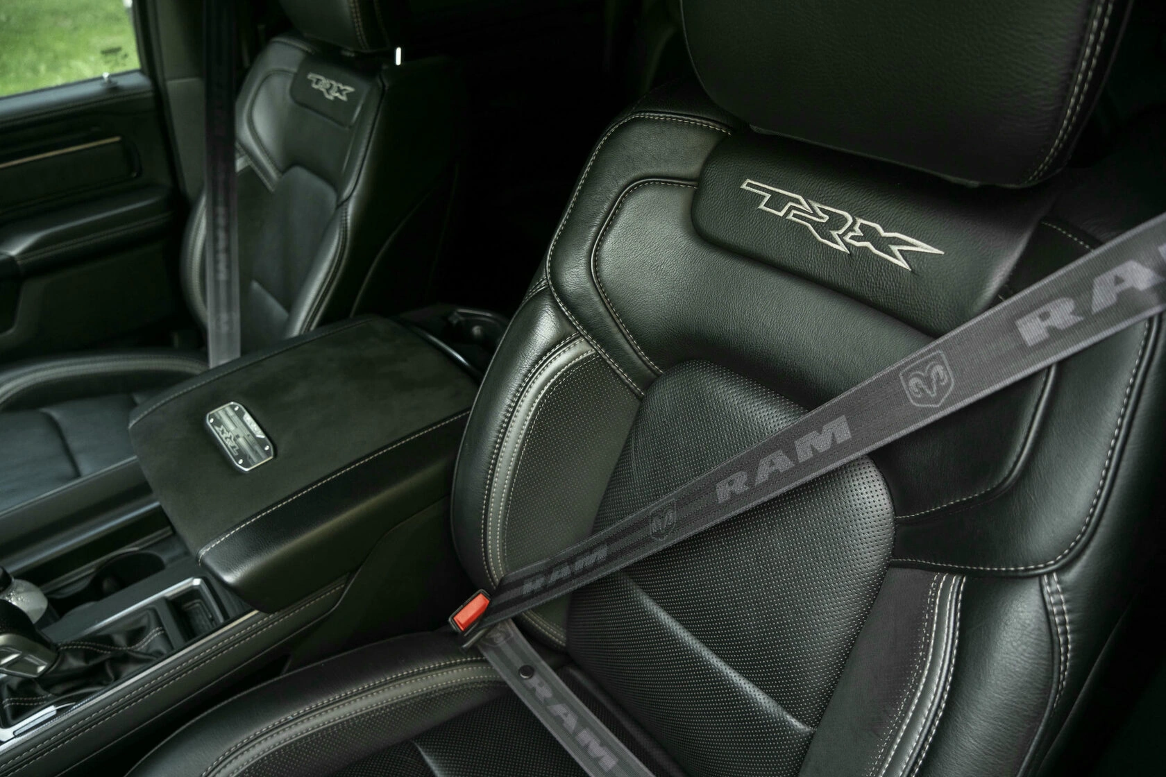 Dodge Ram — отделка салона