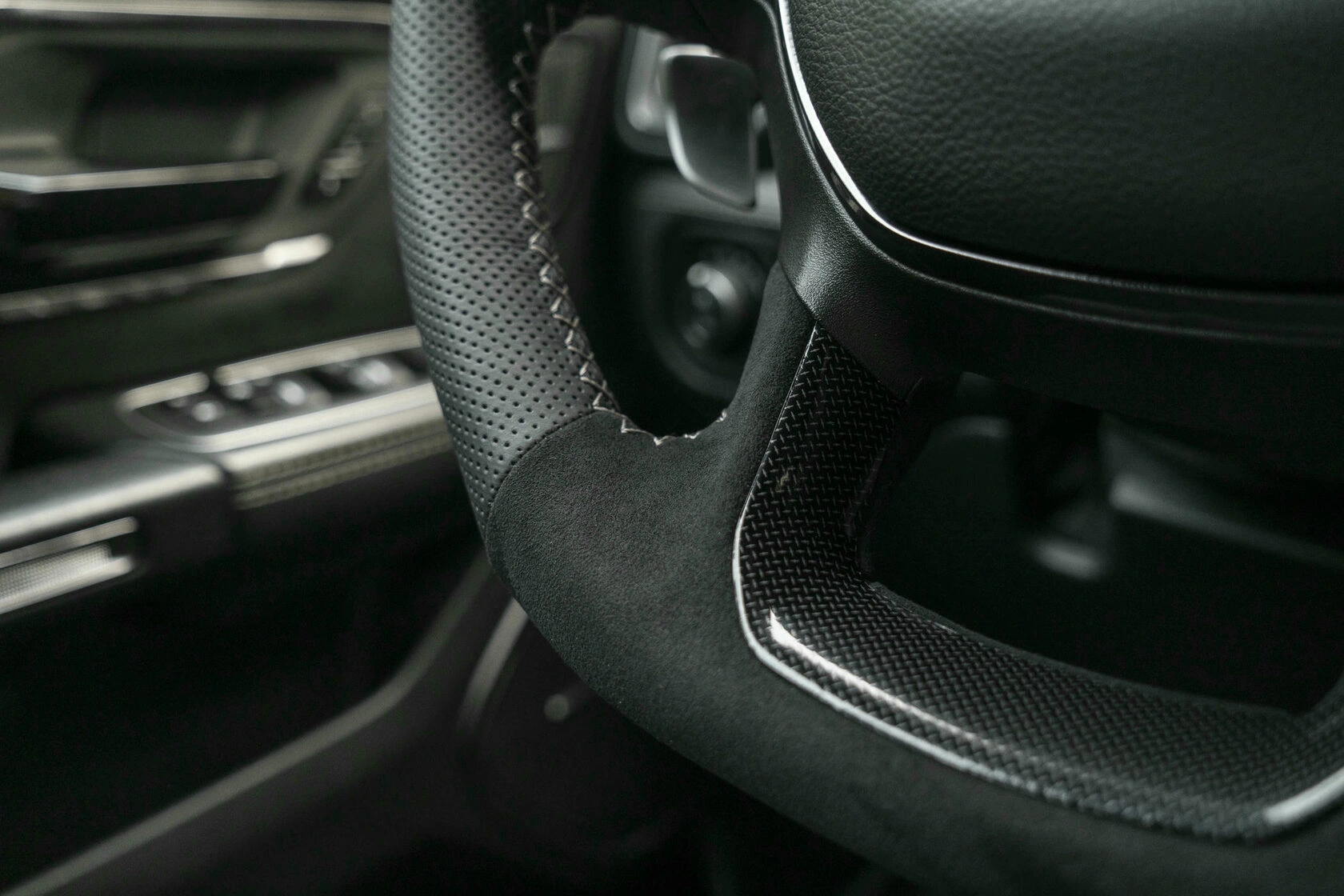 Dodge Ram — отделка салона: фото работы PRO Service — 3