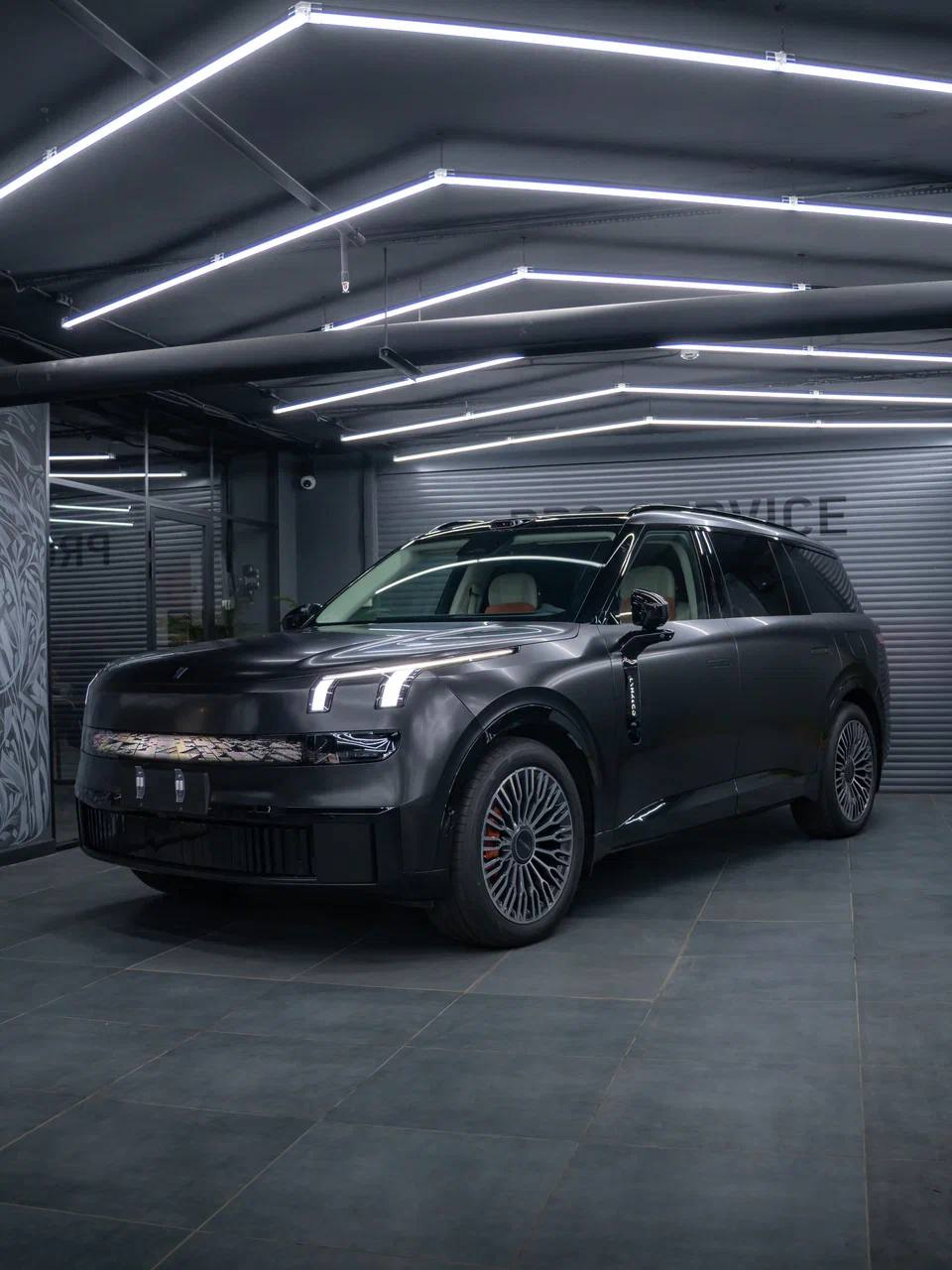 Lynk & Co 900 — защитная плёнка, фото 1