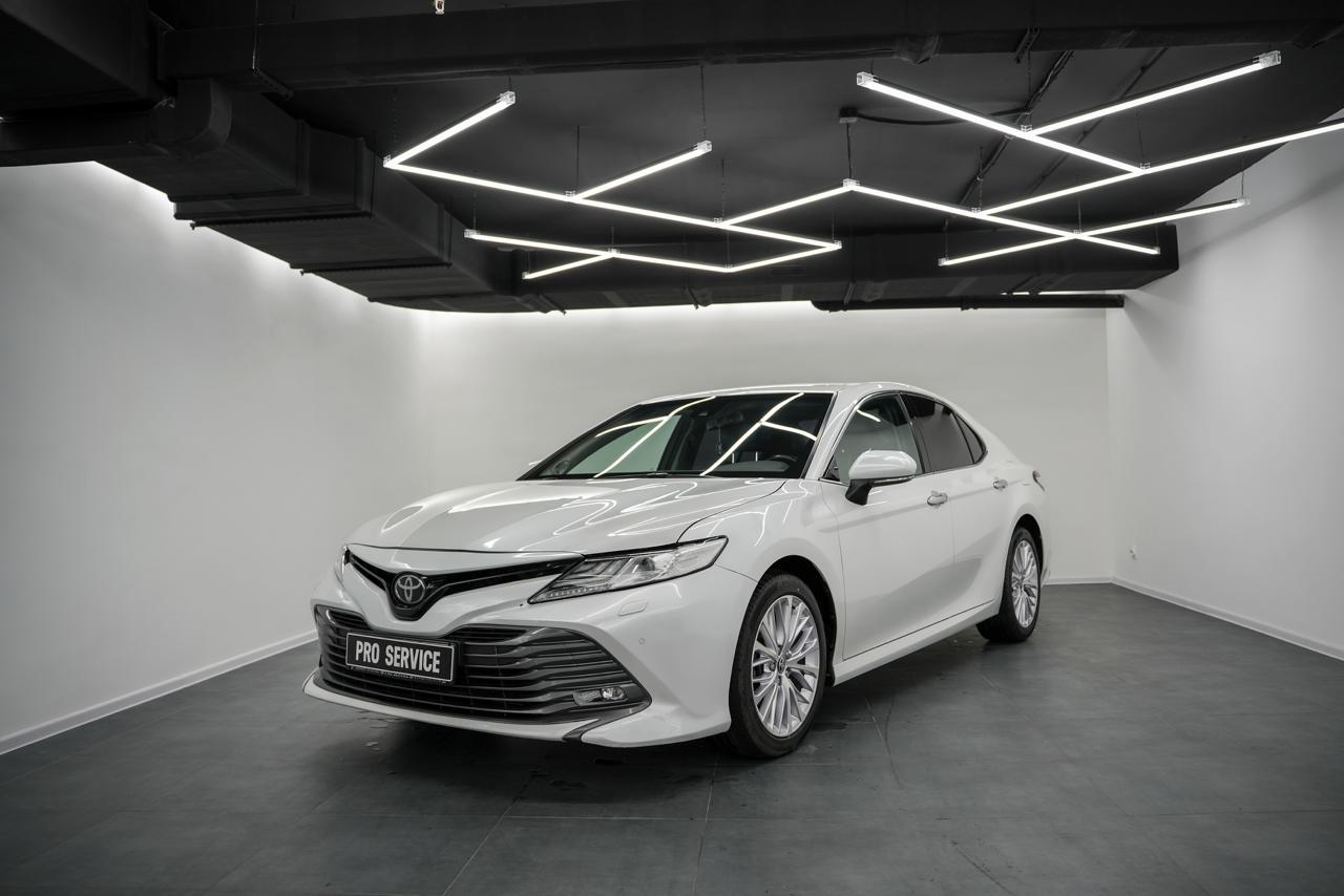 Toyota Camry — белый кузов до смены цвета