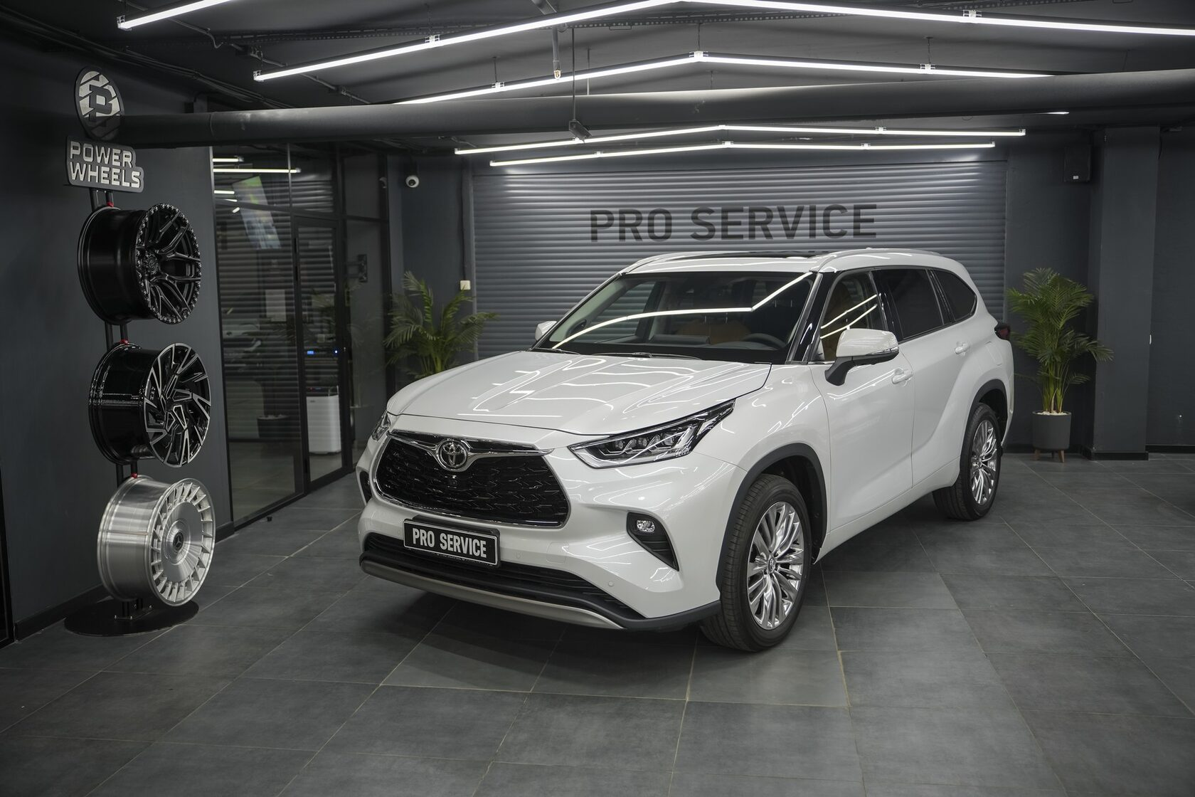 Toyota Highlander — автомобиль перед работами