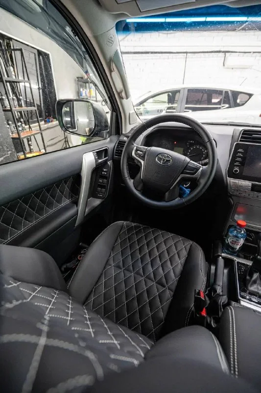 Toyota Land Cruiser Prado — пошив салона, фото 2
